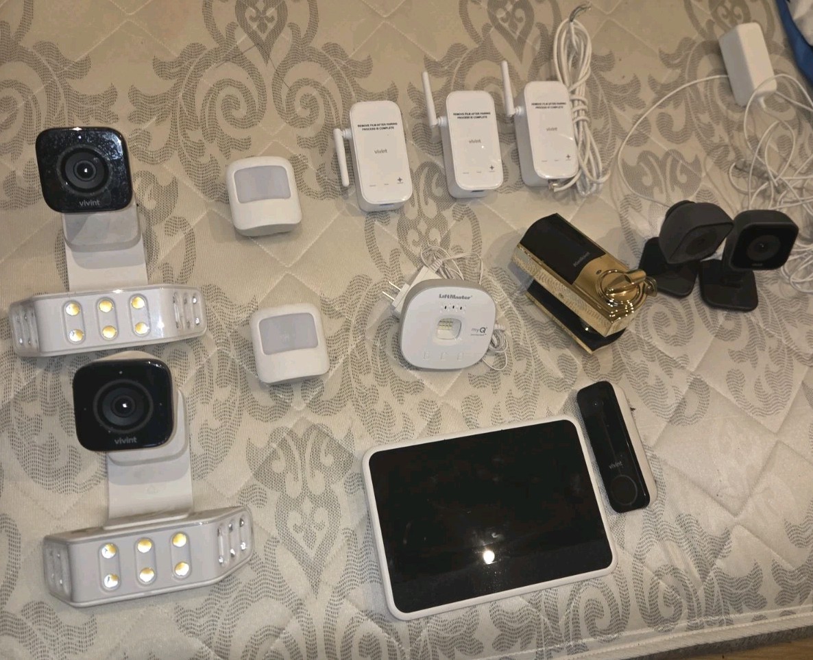 ‼Complete.Vivint Home Security System Equipment &Deadbolt & Smart Garage Contro