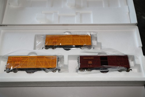 H0 EMBALAJE ORIGINAL Märklin 45690 Stock Car Set 3 Kovolut Kadee embrague Union Pacific | Condition: Neu