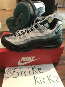 nike air max 95 day of the dead