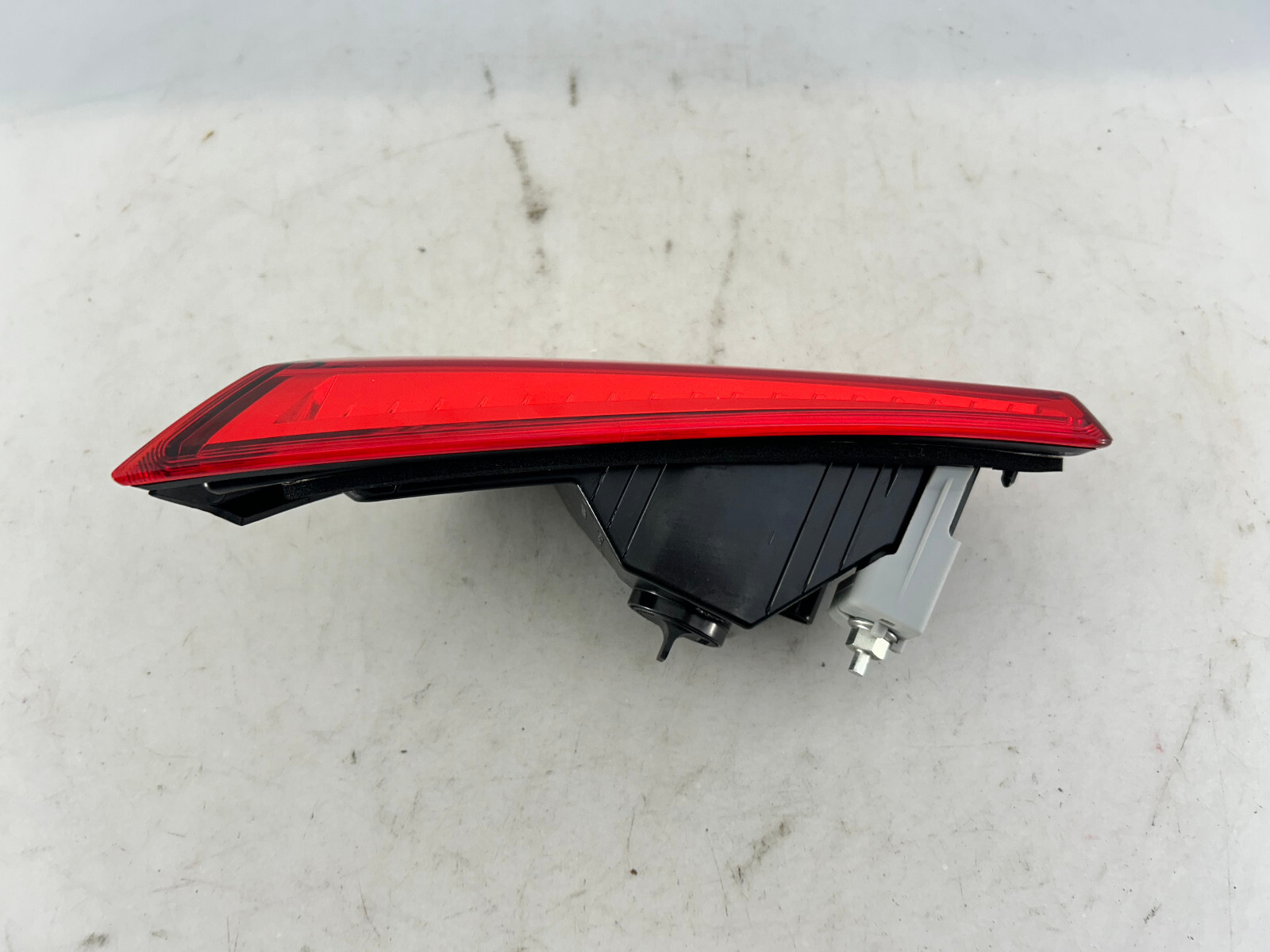 OEM | 2014- 2019 Maserati Ghibli Inner LED Tail Light (Right/Passenger)