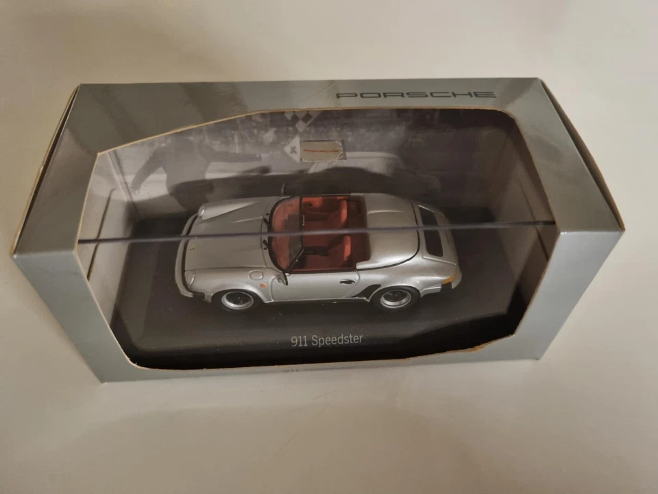 RARE Limited Edition Minichamps 1/43 Official Porsche 911 Carrera 3.2 Speedster - Immagine 2 di 4