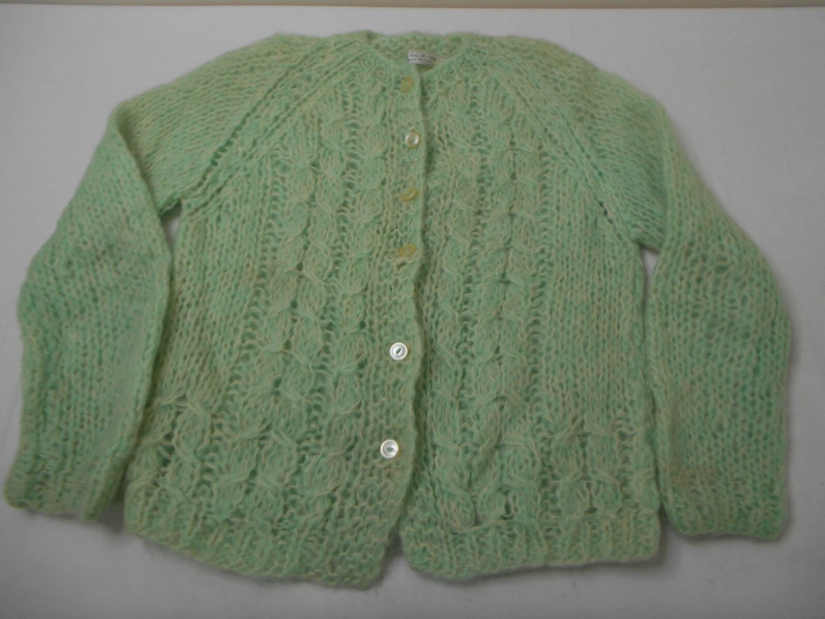 Vintage 1960s 60s Green sweater cardigan wool knit Nylon Italy 