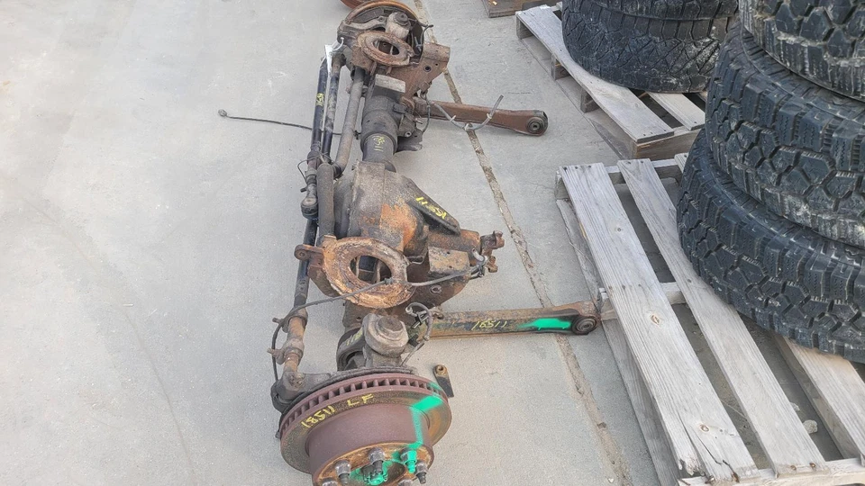 2000-2002 Dodge Ram 2500-3500 5.9L Gas Front Axle Assembly 4.10 Ratio Foto 4 de 4