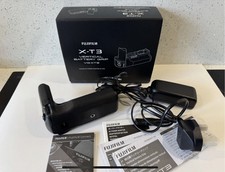 Fujifilm - XT3 Vertical Grip - VG-XT3 -  With Original Box and accessories
