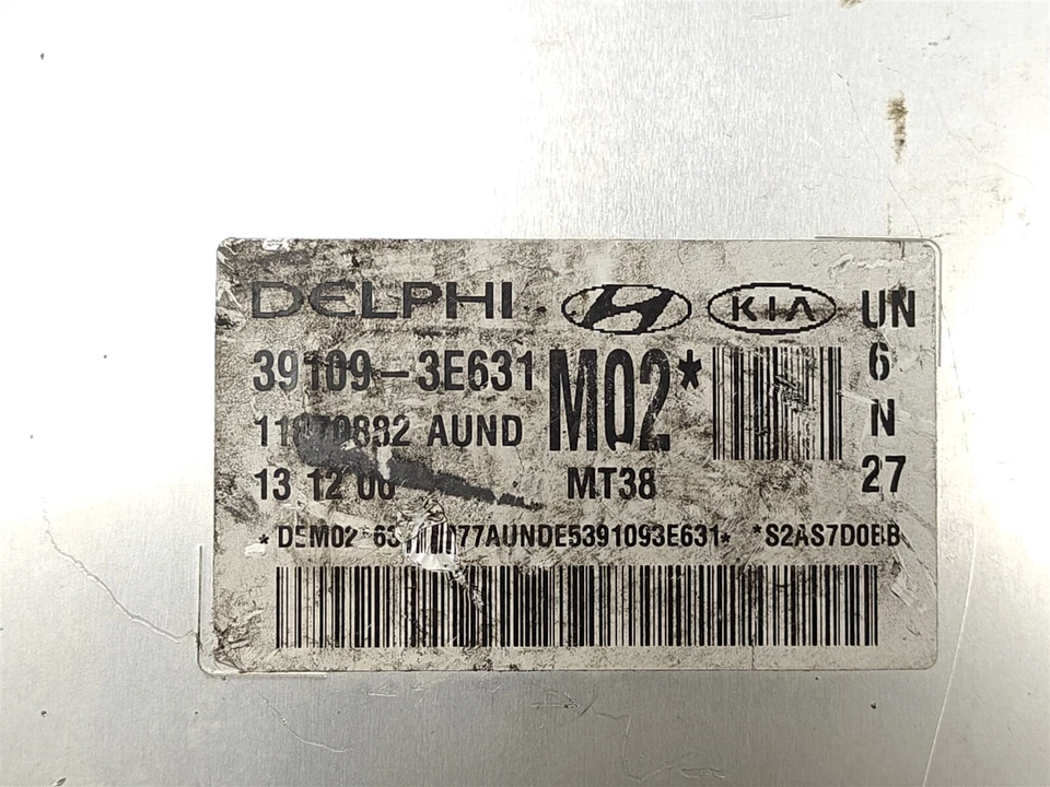 391093E631 Unidad de control del motor Kia Rondo 2007 2,7 L módulo ECU OEM 16D1 144 B15 Foto 4 de 4