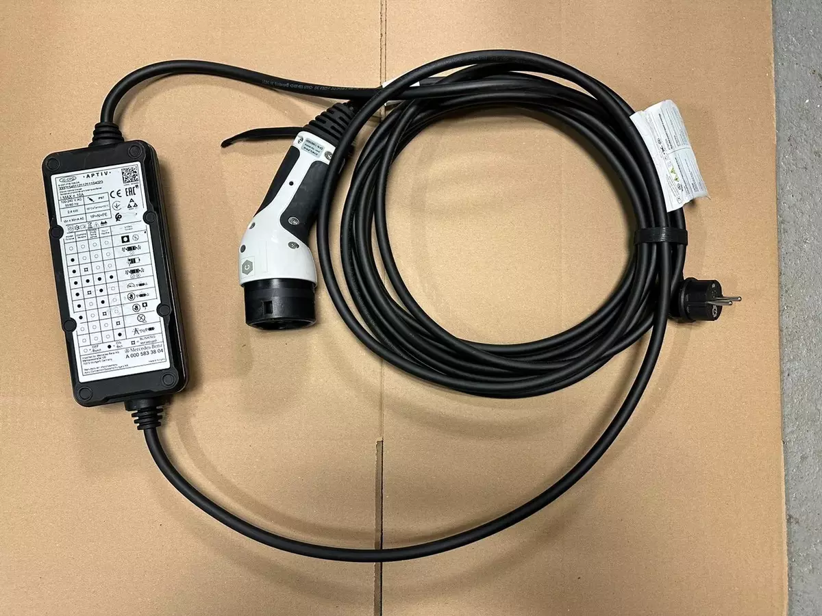 MERCEDES LADEKABEL F.HAUSHALTSSTECKDOSE TYP E/F MODE 2 A0005833804 