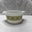 Pyrex Vintage Verde Square Green Flower 1 Quart Casserole 473