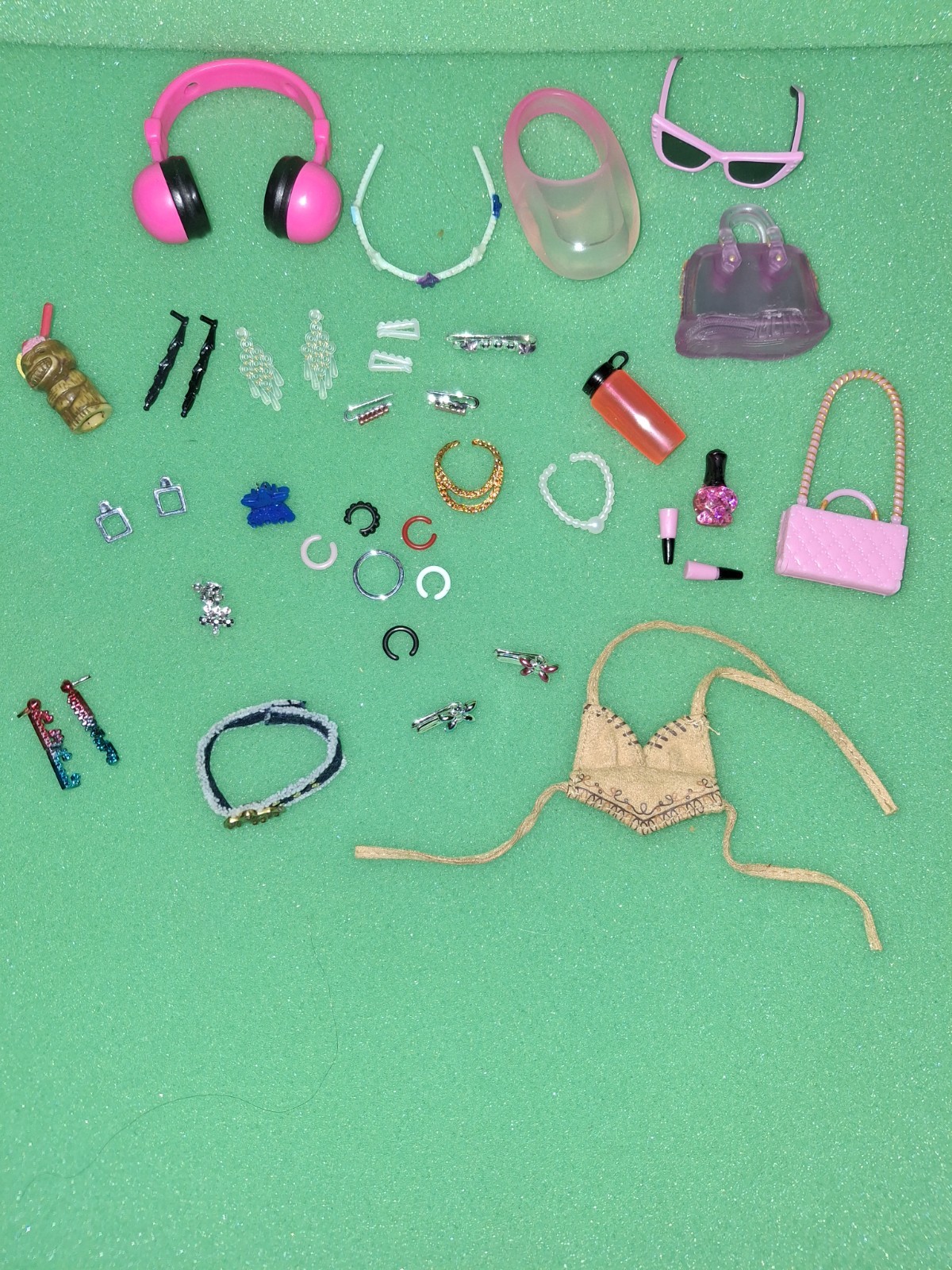 Bratz Accessories Mix Lot Of 38