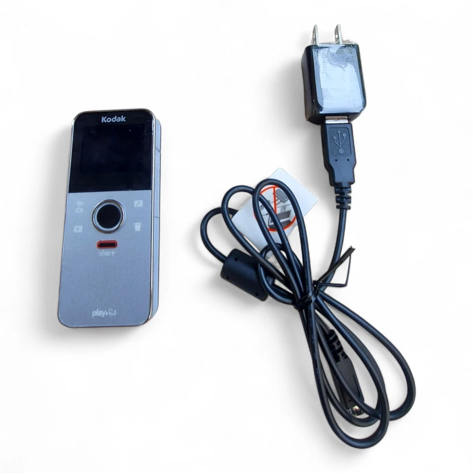 Cámara de video digital Kodak Play-ful ZE1 1080p HD 5MP con tarjeta SD 2G Foto 2 de 4