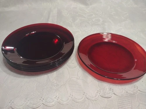 Anchor Hocking Ruby Red 8" Salad Plates (Set of 6) Excellent Condition