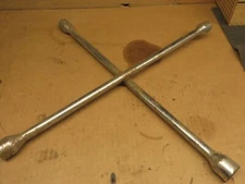 4 WAY WHEEL NUT WRENCH -LUG WRENCH -WHEEL SERVICE TOOL # 35630
