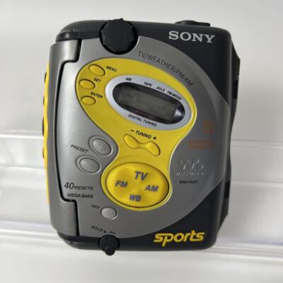 【整備品】SONY sports WM-FS1 スケルトンイエロー【美品】 整備品】SONY sports WM-FS1 スケルトンイエロー【美品】 SONY sports
