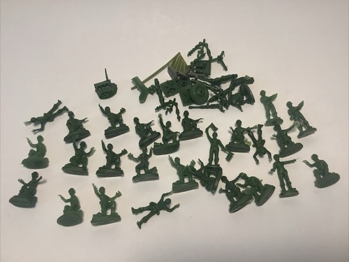 Atlantic WWII Russian anti-tank Guns and Crews (27) 1/72 scale "Loose" No box