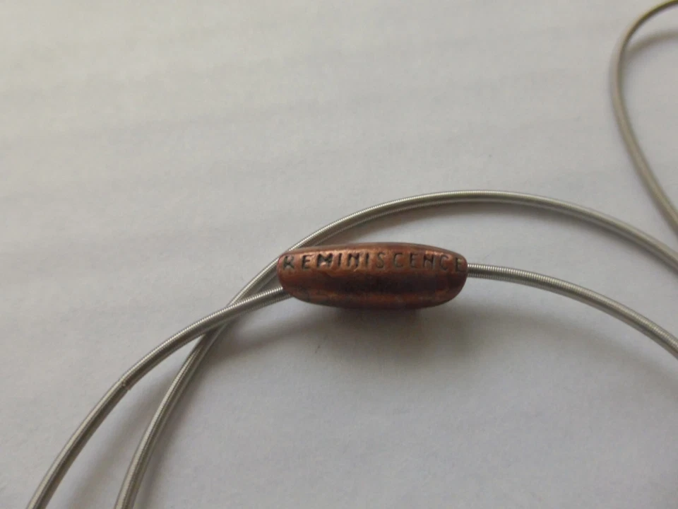 bracelet marque Reminiscence 3gr câble élastique, nacre et cuivre tbé - Photo 3/4