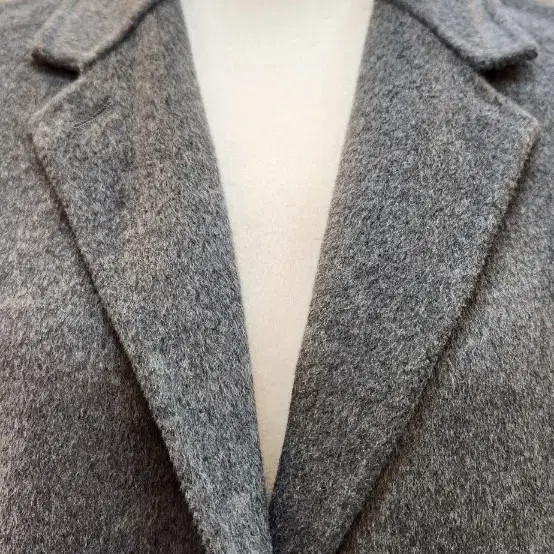 Uniqlo Long Coat, Size 55-66, New, Stylish & Light thumbnail 2