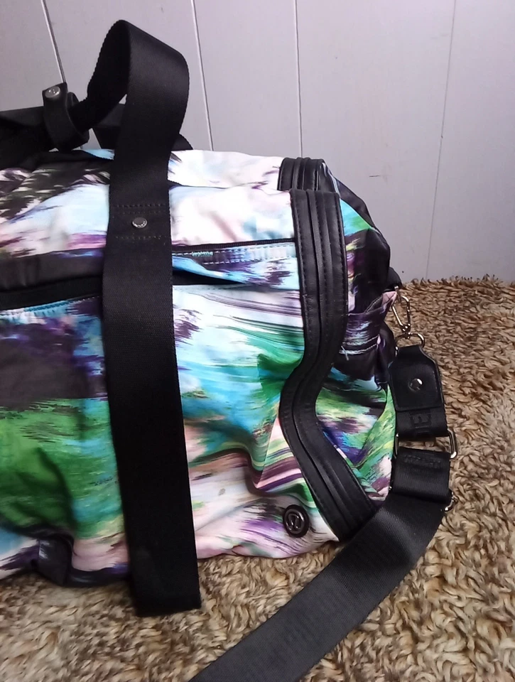 Lululemon Athletica Abstract Dye Multicolor Travel Gym Yoga Duffle Tote Bag 20" - Image 3 of 4