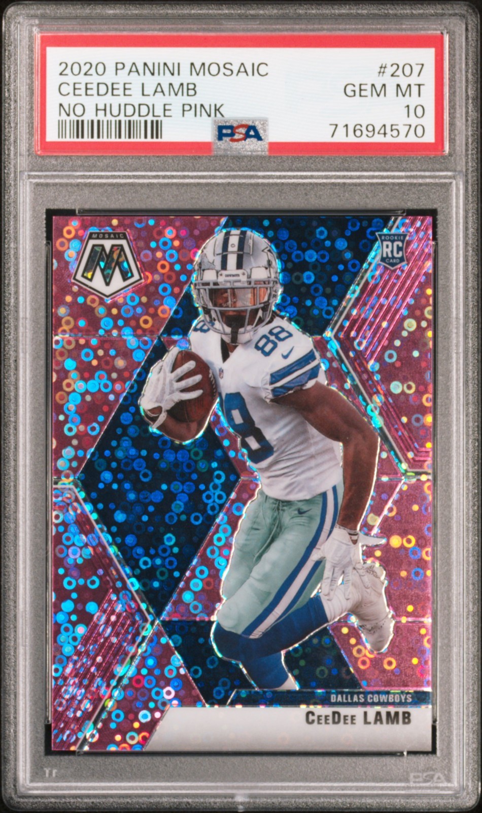2020 CEEDEE LAMB PANINI MOSAIC NO HUDDLE PINK /20 PSA 10