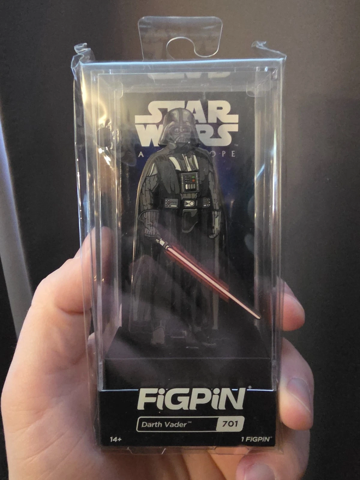 FiGPiN Star Wars A New Hope Darth Vader Collectable Pin #701 NEW SEALED