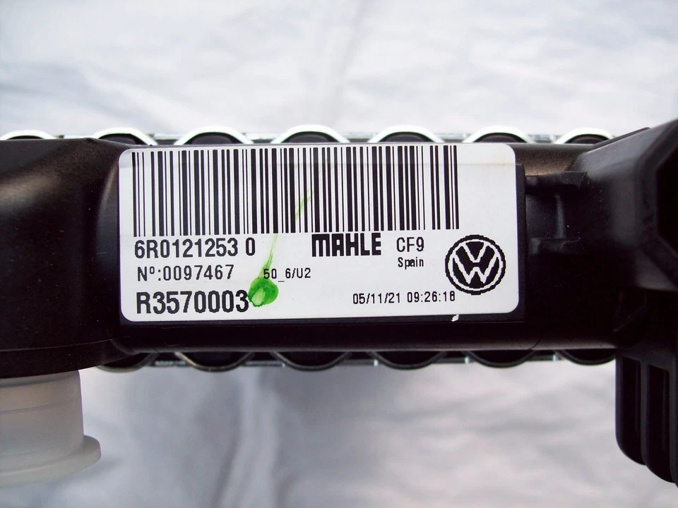 VW Polo 6R 6C MAHLE Coolant Radiator 6R0121253 2010 onward - Image 3 of 4