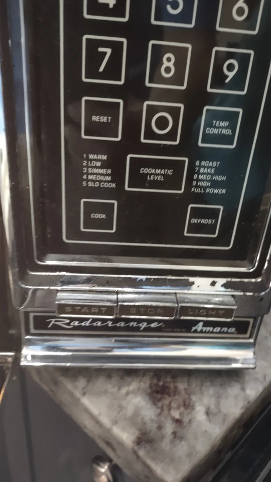 Chrome Amana Radarange Touchmatic Microwave RR-8T Working Front Crack Glass Prop - Image 3 of 4
