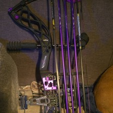 Bowtech Carbon Rose Compound Bow Carbon Fiber Black Purple for Women