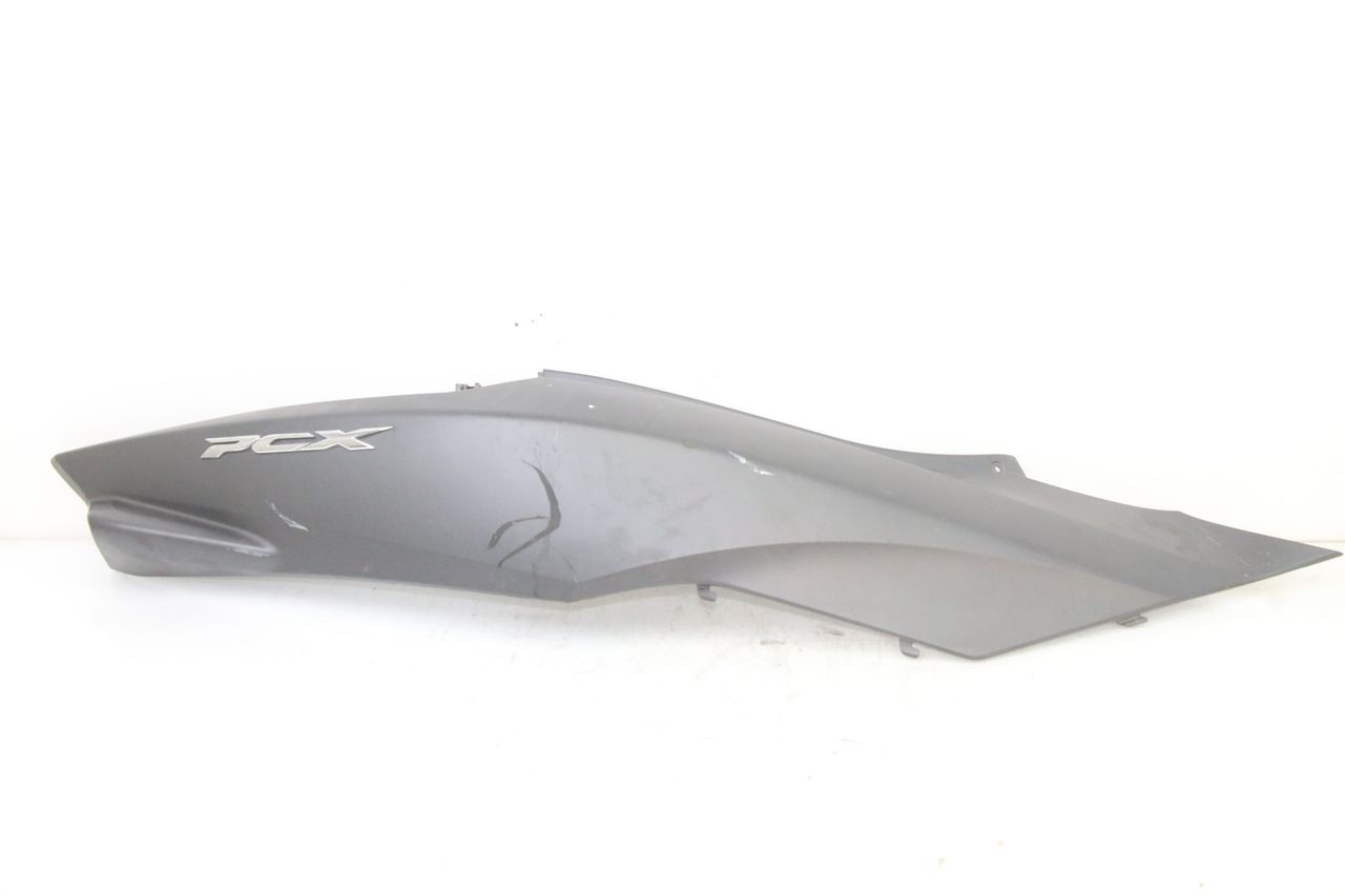 VERKLEIDUNG HINTEN RECHTS - HONDA PCX (JF57/JF64) 125 (2014 - 2018)