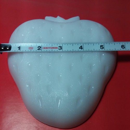 Plato de baratija de caramelo vintage Hazel Atlas blanco vidrio de leche con forma de fresa - Imagen 3 de 4