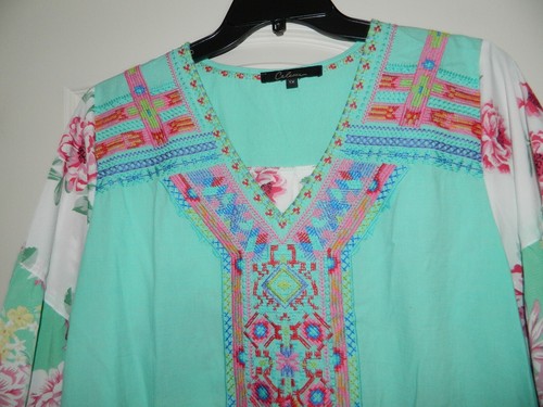 Women's Caleooa Colorful Embroidered Top Size 1X - Picture 4 of 6
