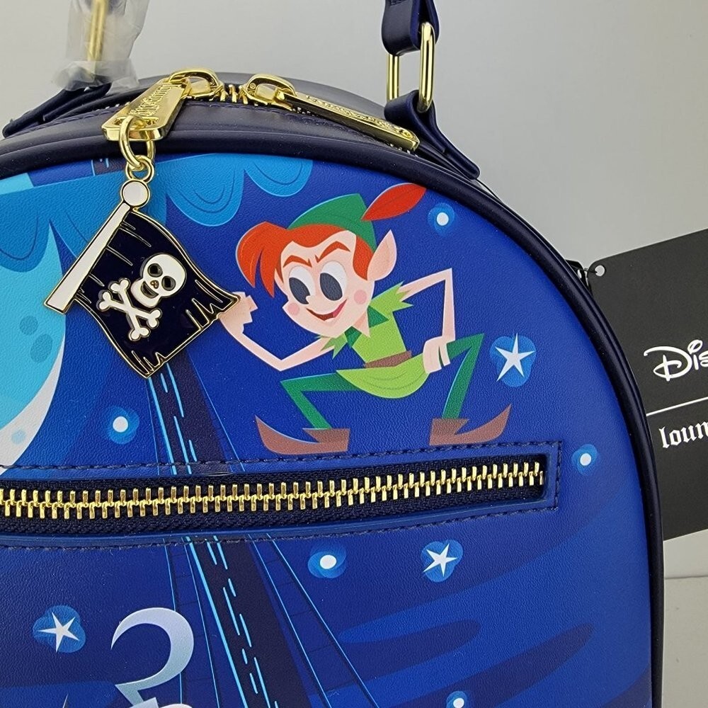 Loungefly Disney Mini Backpack Captain Hook Peter Pan  display picture 3