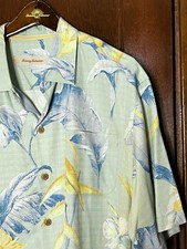 TOMMY BAHAMA LT BLUE TEXTURED FLORAL S/S SILK CAMP SHIRT XL