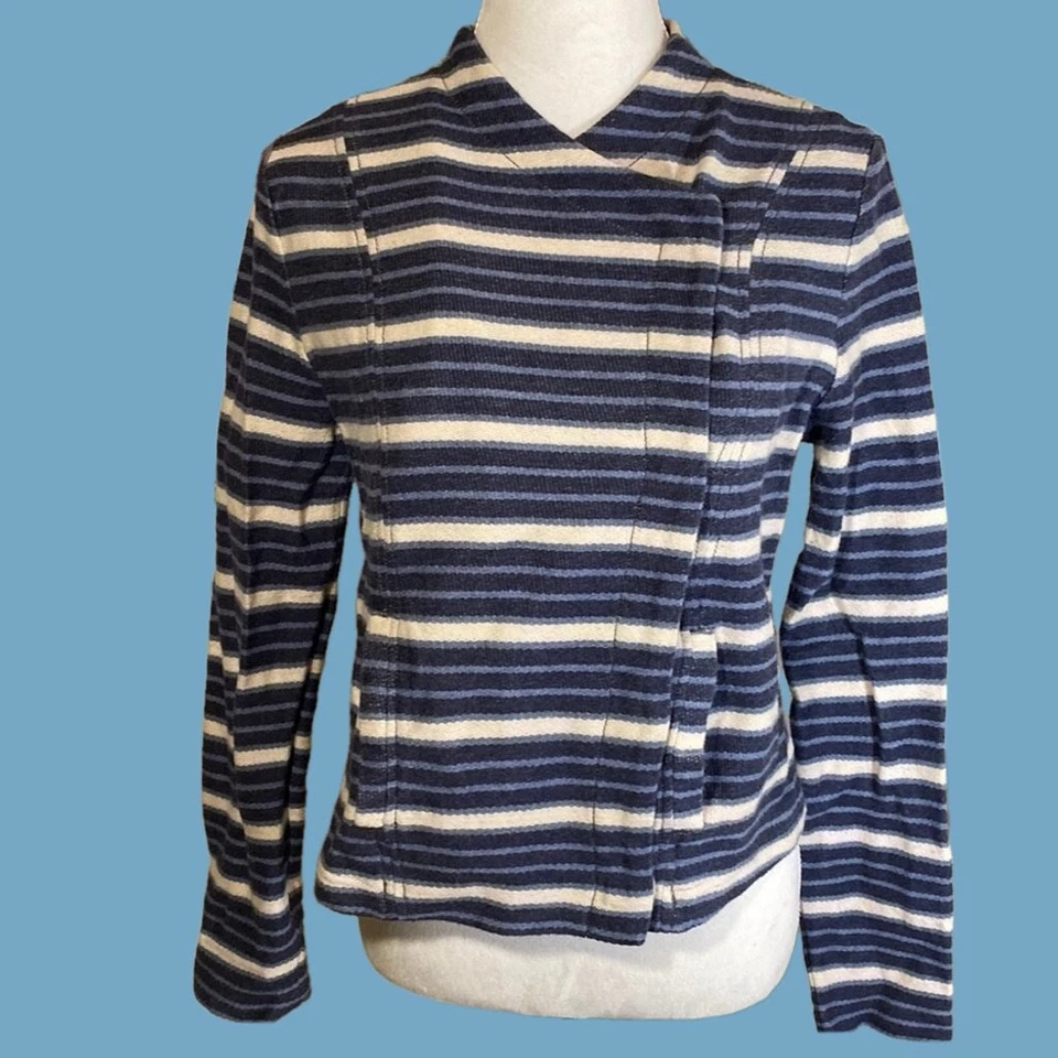 Chaqueta Tejida Recortada Lou & Gris Doble Pecho Azul Marino y Crema Talla Mediana Foto 3 de 4