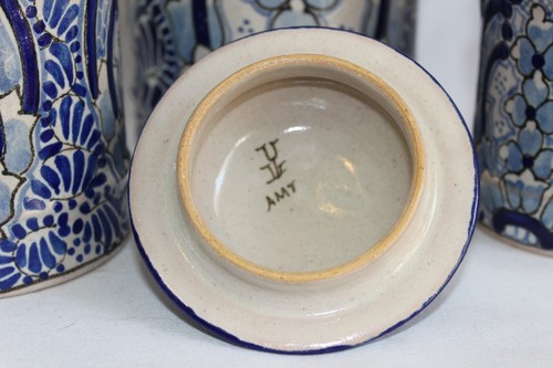 Vintage set /3 Uriarte Talavera Mexican Ceramic Jar canisters blue white - Picture 6 of 14