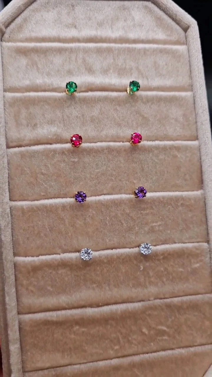 Solid 9ct Yellow Gold Solitaire Amethyst Studs - … - image 4