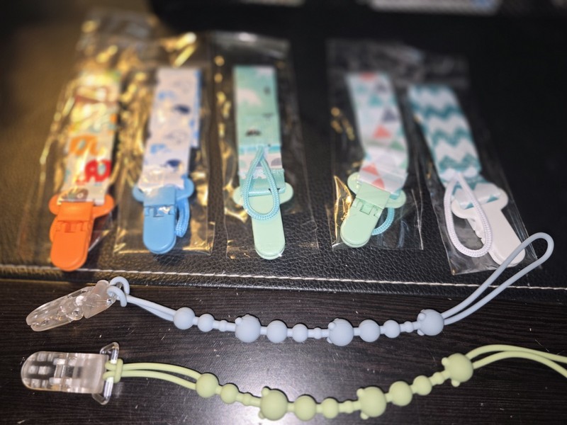 BOUTIQUE PACIFIER CLIPS BOY/NEUTRAL LOT OF 7