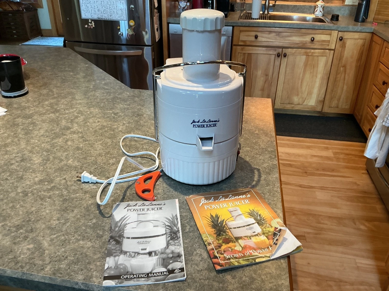 Power Juicer Jack LaLanne's White Version -Clean, Lightly Used