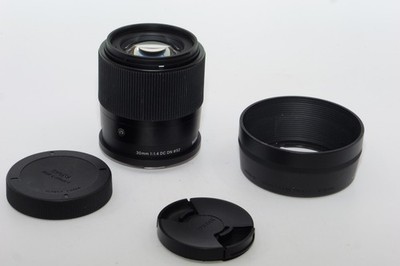 Sigma Contemporary 30mm f1.4 DC DN wide-angle Lens for Leica L mt