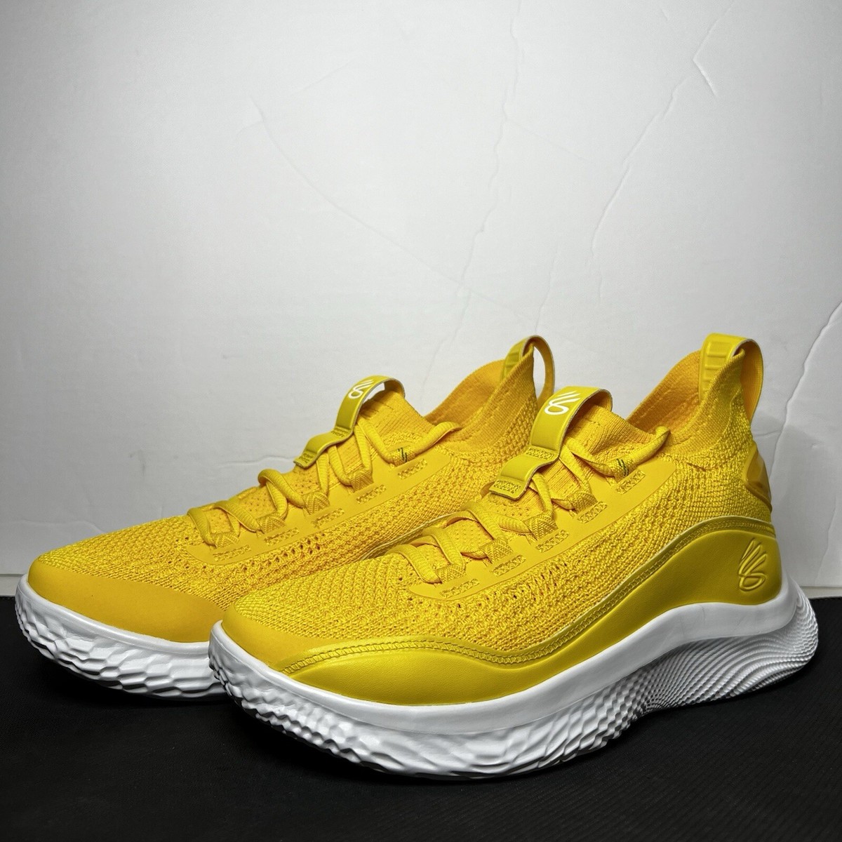 Under Armour Curry Flow 8 Yellow Basketball Shoes Boys Size