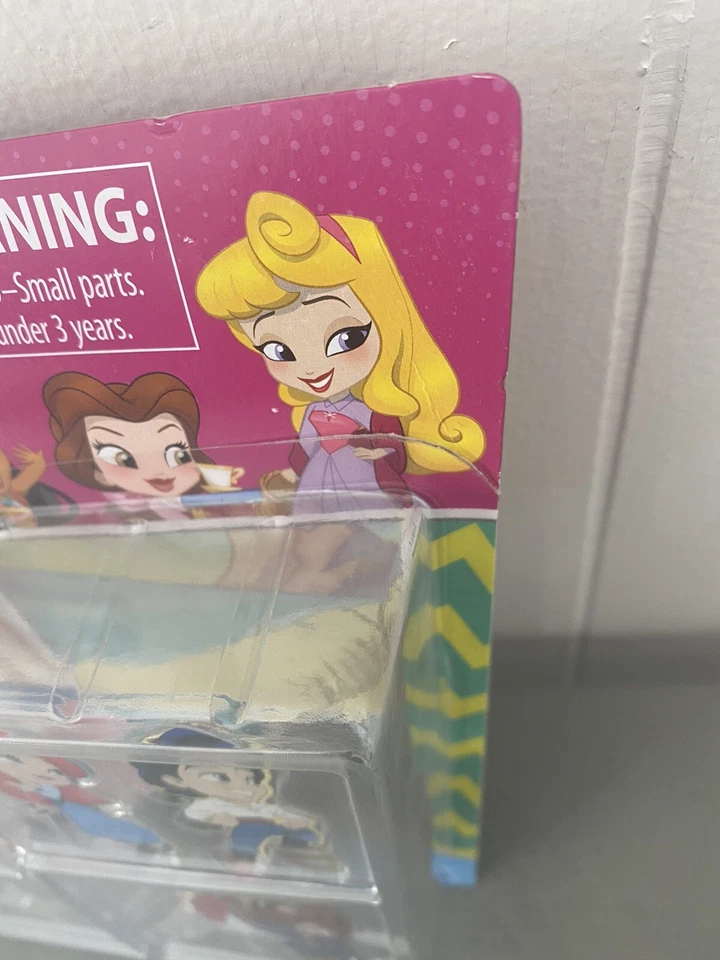 Фигурки Золушки Белль Disney Princess Comics Glitter Series упаковка 5 шт. 2 дюйма новые нераспакованные - Изображение 2 из 4