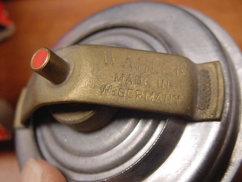 Wahler Termostato 87* Volvo 240 260 760 780 Alpine V6 Peugeot 504 505 Lancia Foto 2 de 4