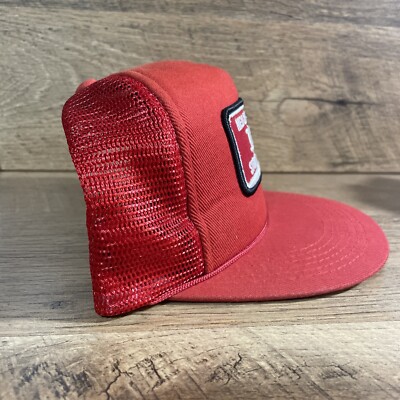 帽子 STONE  NYLON LOGO CAP RED A/W 22 Stone Island Econyl Nylon Metal Cap - Red – Dans Designer Ltd