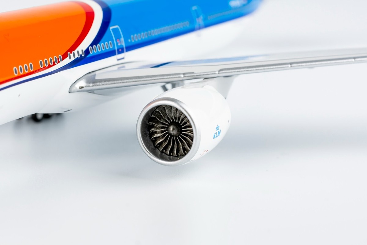 NGmodel KLMオランダ航空 777-300ER PH-BVC 1/400 Amazon.co.jp: NGmodel KLMオランダ航空 777-300ER PH-BVC 1/400