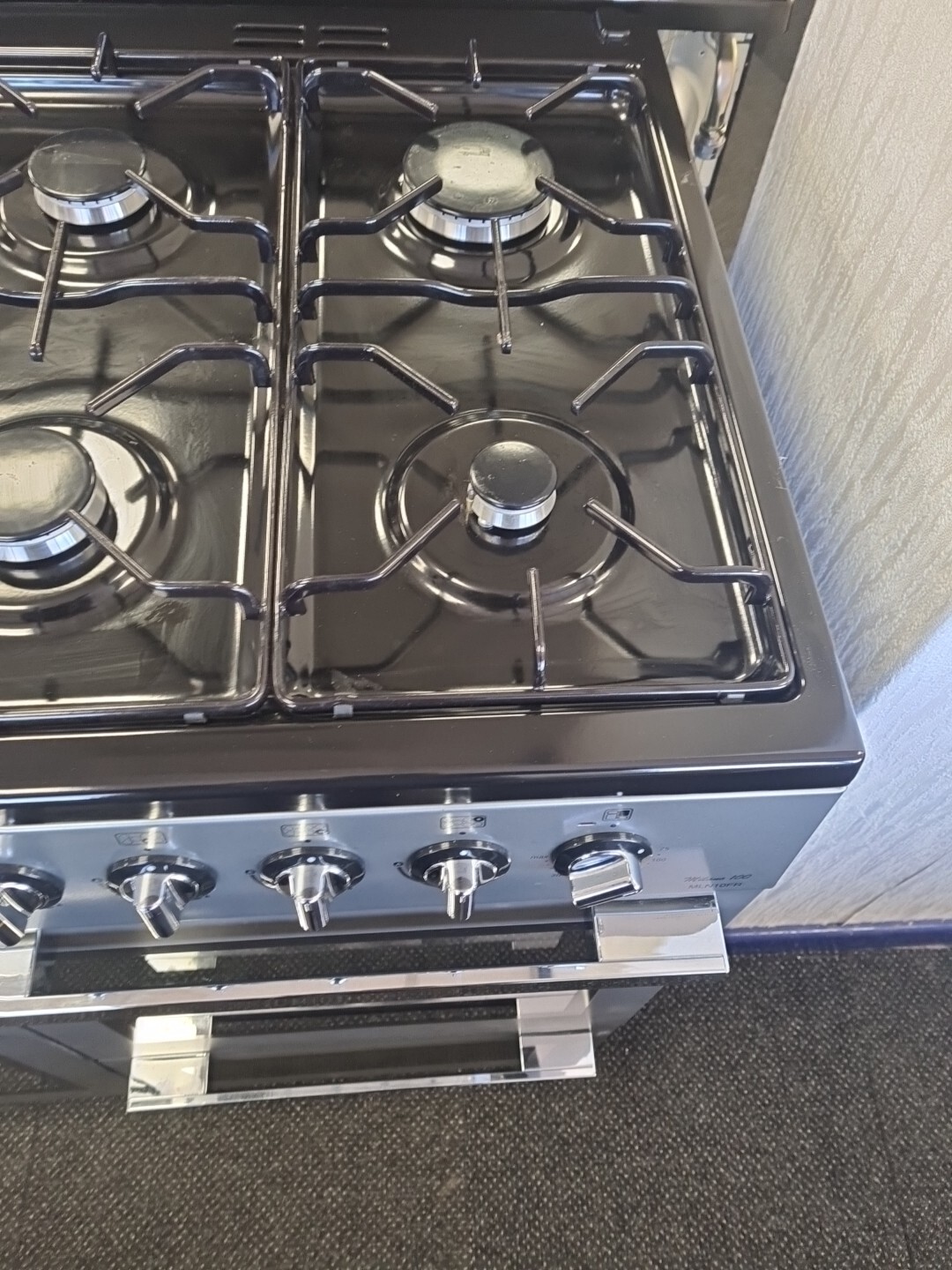Flavel 100cm Dual Fuel Range Cooker With 4 Cavities In Silver MLN10FR