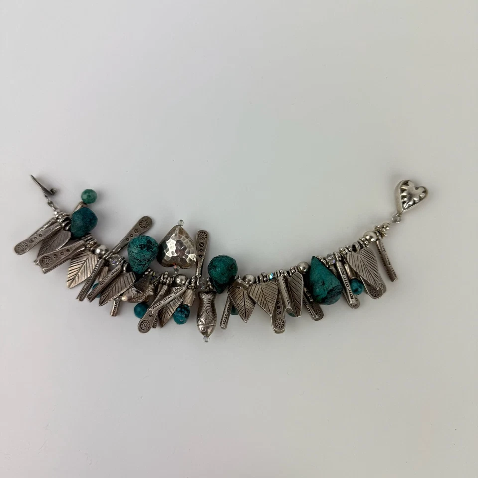 Pulsera artesanal de plata de ley con dije plumas corazones peces nativos turquesa 925 Foto 3 de 4