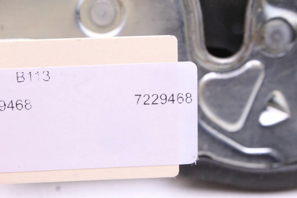 Cerradura de pestillo de puerta trasera derecha BMW 328i 335i 2009-2011 OEM usada Foto 4 de 4