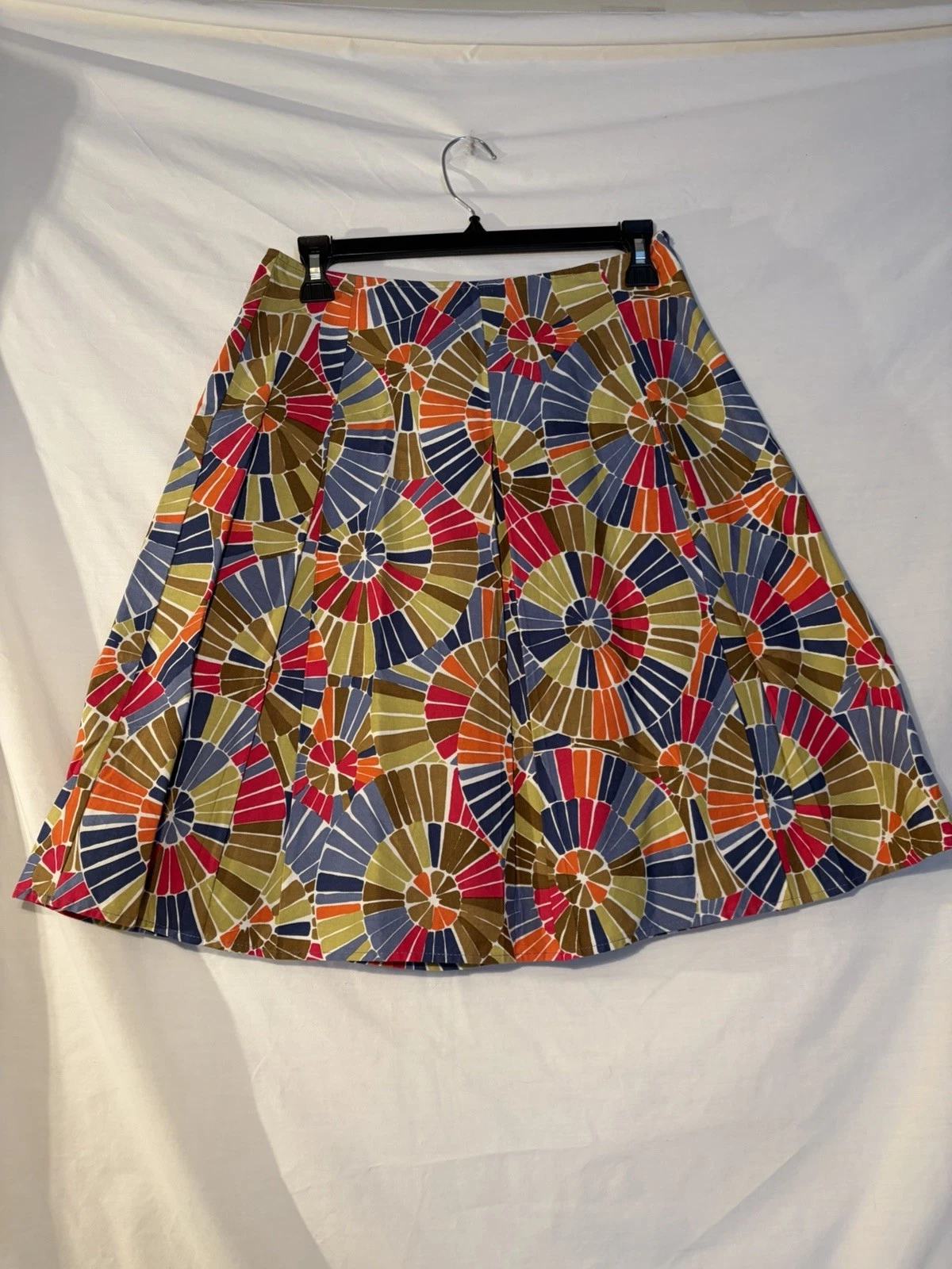 Talbots petites Multicolor Skirt w/ Geometric Pattern size 2 Pink/green/navy