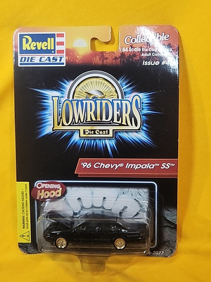 2003 Revell LOWRIDERS 96 Chevy Impala Issue #41 Opening Hood 1/64 