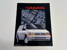 1993 DODGE CARAVAN / GRAND CARAVAN SALES BROCHURE CATALOG IN EXCELLENT CONDITION