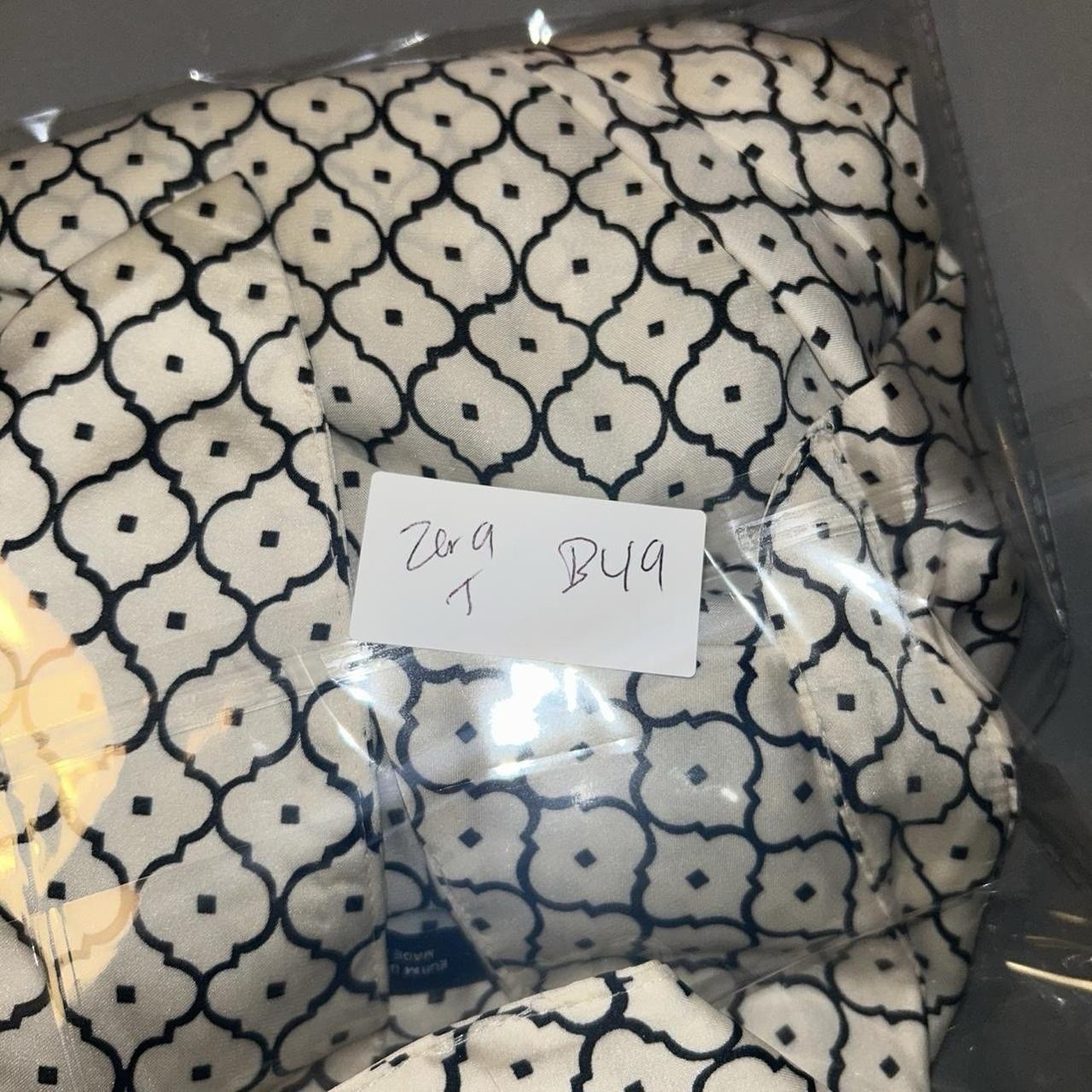 Zara satin polyester geometric print button up si… - image 7