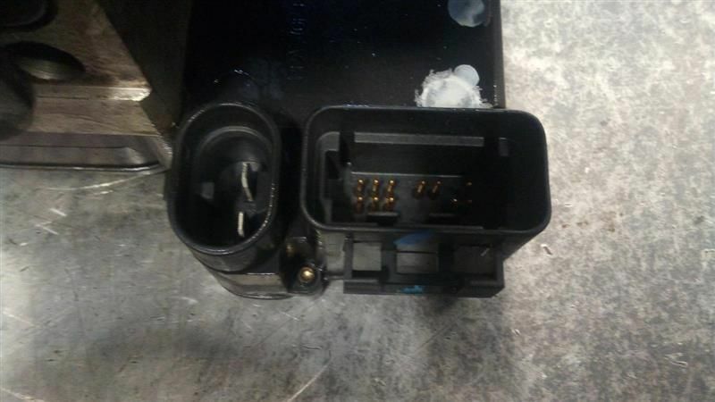 2000-2002 Chevy Tahoe ABS Anti Lock Brake Pump Module Assembly 30 Days 2000-2002 Chevy Tahoe ABS Anti Lock Brake Pump Module Assembly 30 Days