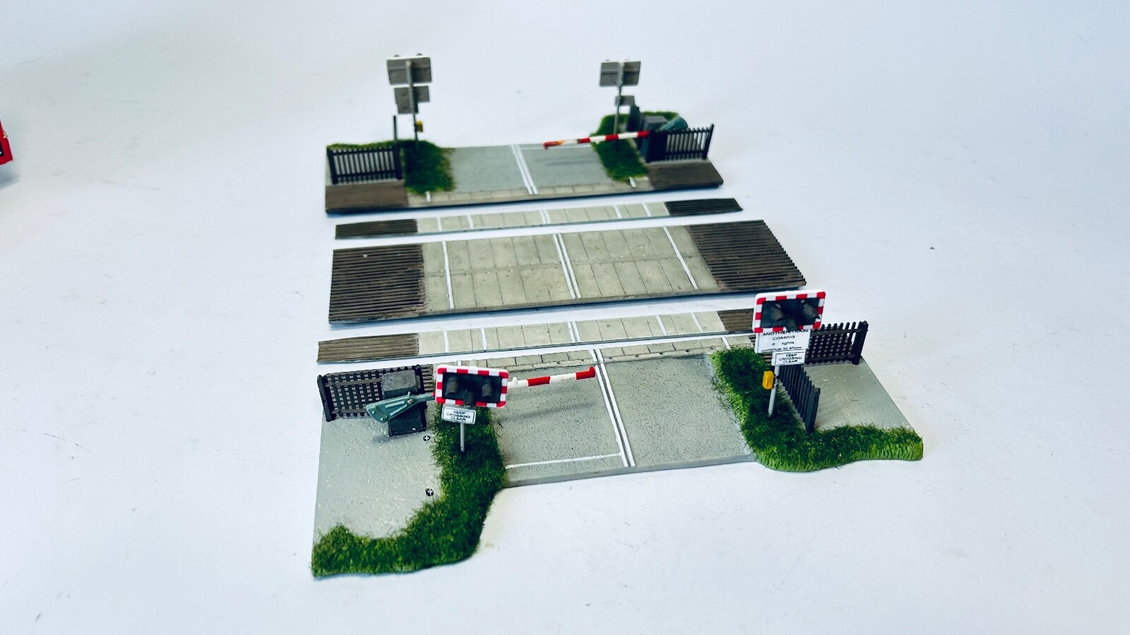 Bachmann 44038 OO Gauge Level Crossing (01) eBay